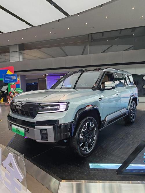 重庆150比亚迪方程豹硬派越野的爆款，英菲尼迪35周年与你共成长